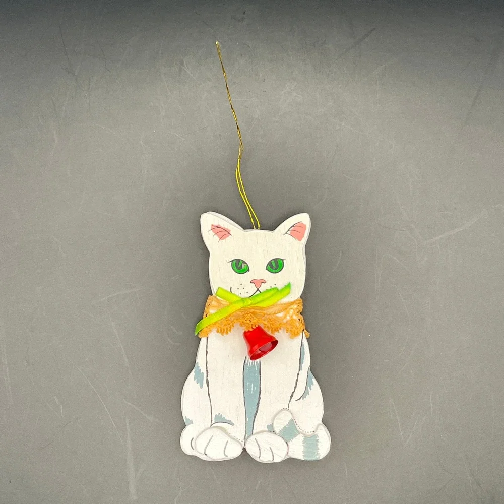 Vtg Lot of Misc.‎ Wooden Christmas Ornaments Soldier Santa Cat Dog Wreath Peace